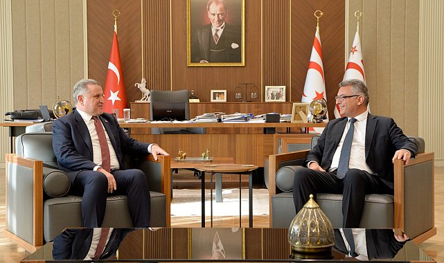 KKTC Cumhurbaşkanı Erhürman, Gençlik ve Spor Bakanı Osman Aşkın Bak'ı kabul etti