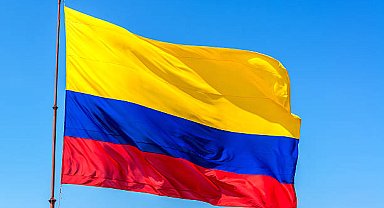 Kolombiya'da askeri personeli taşıyan nakliye uçağı düştü