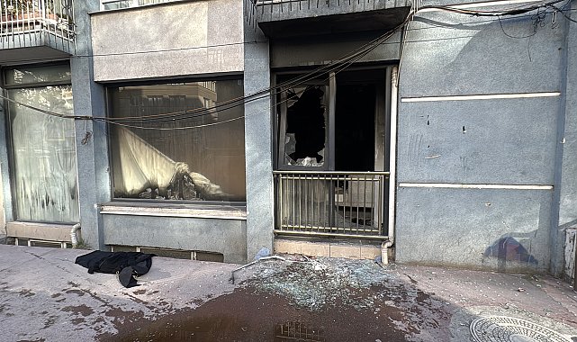 Komşusu ile tartışıp, kendi evini yaktı