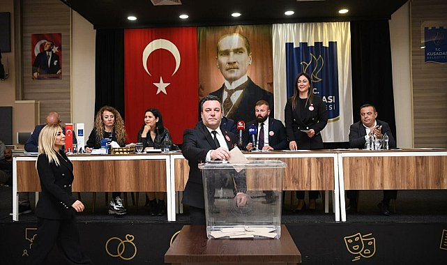 Kuşadası Belediyesi Başkan Vekili Tahsin Demirtaş oldu