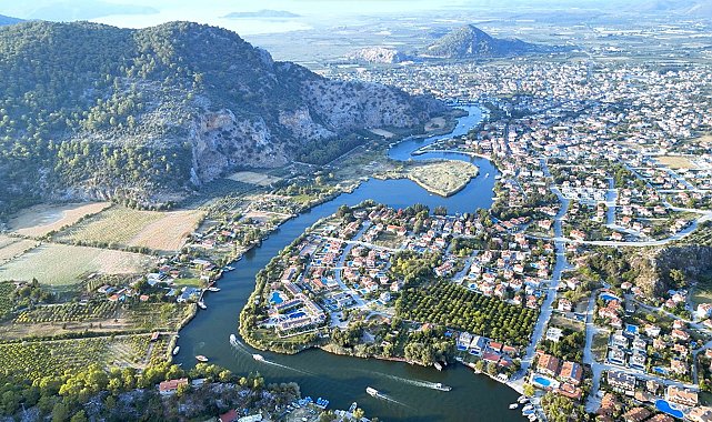 Labirent şeklindeki Dalyan Kanalı dronla görüntülendi