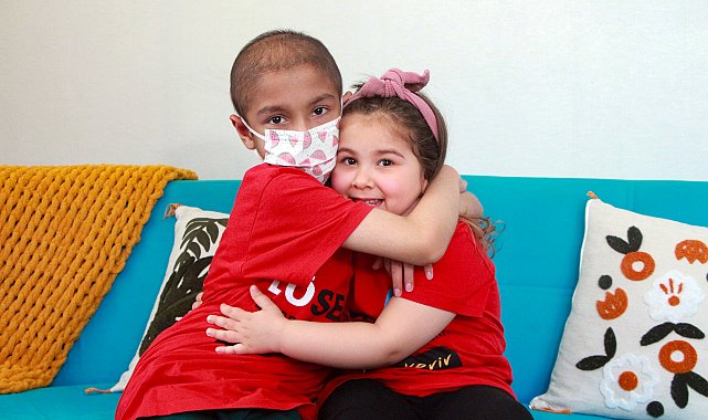Lösemili Çınar, kardeşinden yapılan ilik nakliyle hayata tutundu
