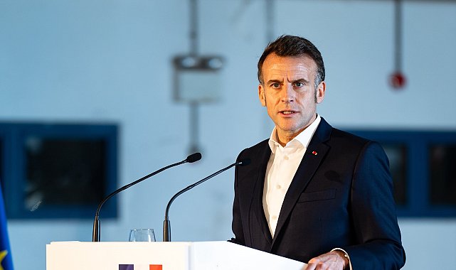 Macron: İsrail, Lübnan'ın egemenliğine saygı göstermeli