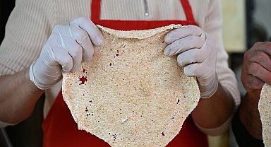 Manisa'da 75 yıllık ramazan geleneği; 'susamlı helva', 3 kuşakla yaşatılıyor