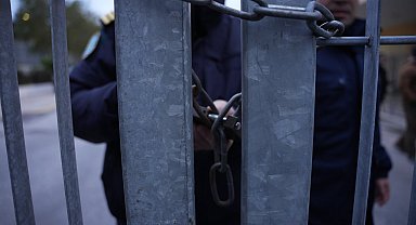 Midilli Adası'nda mahsur kalan Türk turisler yurda döndü