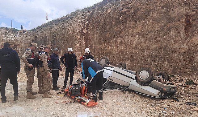 Otomobil, 8 metreden uçtu: 1 ölü, 1 yaralı