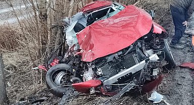 Otomobil, şarampole uçtu: 2 ölü, 5 yaralı