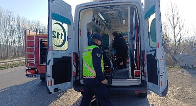 Otomobil, TIR'a arkadan çarptı: 1 yaralı