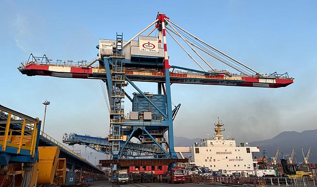 OYAK Denizcilik, İsdemir Limanı'nda yapay zeka destekli vinçleri devreye alıyor