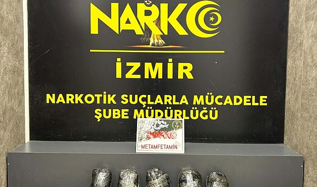 Polisin durdurduğu otomobilde 10 kilo metamfetamin ele geçirildi