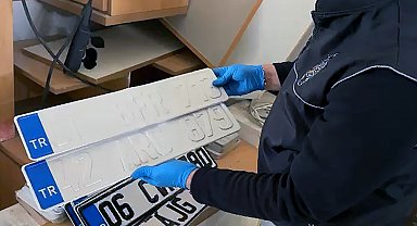 Sahte plaka basıp, satan şüphelilere operasyon; 4 tutuklama