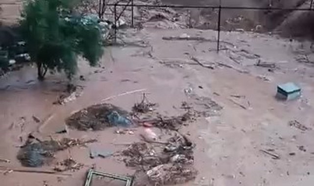 Şırnak'ta sağanak; dereler taştı, evleri su bastı