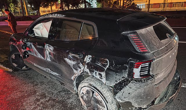 Takla atan otomobildeki 2 kişi yaralandı