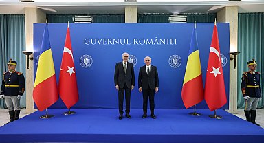 TBMM Başkanı Kurtulmuş, Bükreş'te Romanya Başbakanı Bolojan ile görüştü