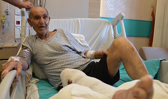 Tıkalı lavaboyu açmaya çalıştı, kimyasal yanıkla hastanelik oldu