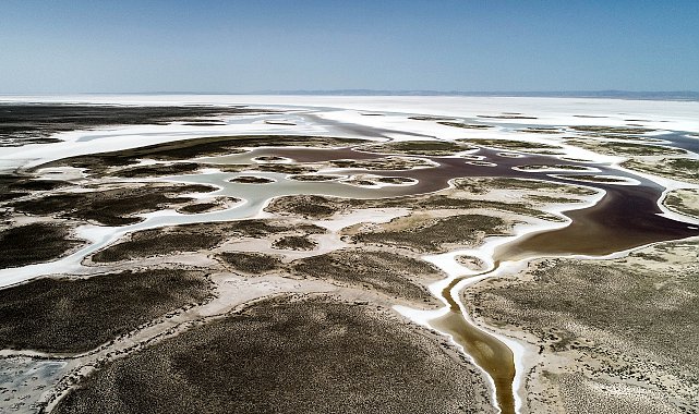 Tuz Gölü fayının yılda 1,3 milimetre dikey hareket ettiği, İç Anadolu'nun da genişlediği ortaya çıktı