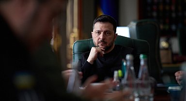 Zelenskiy: Orta Doğu'daki gelişmeler nedeniyle üçlü müzakereler ertelendi