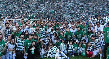 2'nci Lig şampiyonu Bursaspor, taraftar rekoruyla da Süper Lig şampiyonlarını geride bıraktı