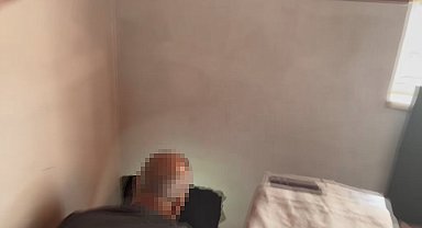 26 yıl hapis cezasıyla aranan firari hükümlü, yatak odasındaki gizli bölmede yakalandı