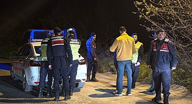 'Dur' ihtarına uymayan ehliyetsiz sürücüye 400 bin TL ceza