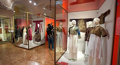 'Gelin Hazineleri' Rusya'da Ermitaj Müzesi'nde sergilenmeye başladı