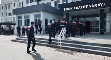 'Tefecilik' operasyonunda 3 tutuklama; 149 milyon liralık mal varlığına el konuldu