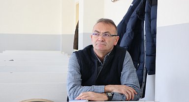 55 yaşındaki emekli albay, 3'üncü üniversitesini okuyor