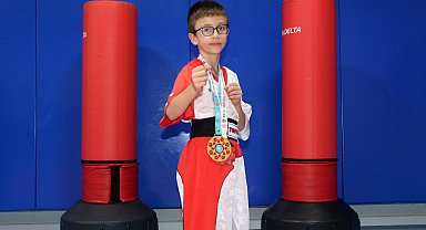 9 yaşındaki Yiğit Efe'nin hedefi, kick boksta Avrupa ve dünya şampiyonluğu