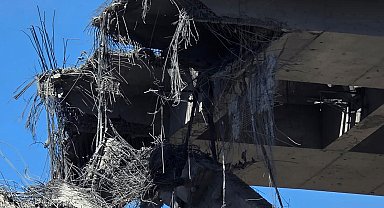 ABD-İsrail'in İran'daki köprü saldırısında hayatını kaybedenlerin sayısı 13'e yükseldi