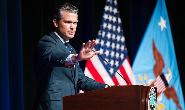 ABD'den İran'a tehdit: Kötü bir seçim yaparlarsa altyapı ve enerjiye bombalar yağacak