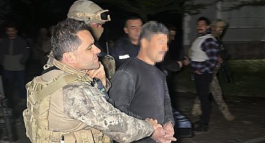 Aile içi şiddet ihbarına giden polislere silahlı saldırı: 1'i ağır, 2 yaralı