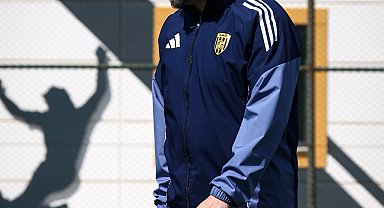 Aliağa FK'da Çetin gitti, Çavuş geliyor