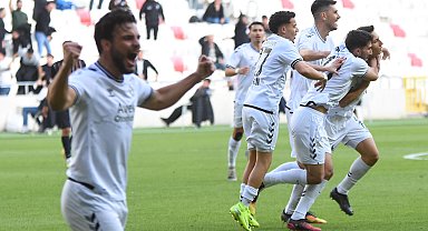 Altay, Afyonspor'a karşı üstün