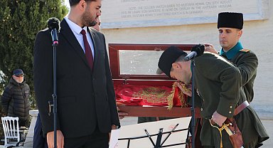 Anzak askerler Gelibolu'da 'Şafak Ayini' ile anıldı