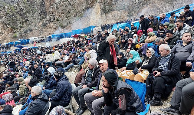 Artvin'de boğa güreşleri ilgiyle izlendi