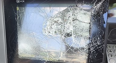 ATM'lere zarar verdiler