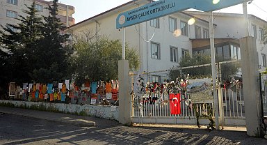 Ayser Çalık Ortaokulu'nda sessiz 23 Nisan