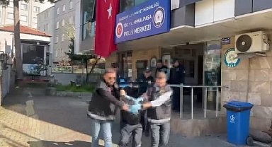 Bağcılar'da bıçaklı kavgaya müdahale eden 2 polis memuru yaralandı