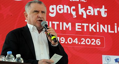 Bakan Bak: Gençlerimizi, çocuklarımızı dijital dünyadan, kötü alışkanlıklardan uzak tutmamız lazım