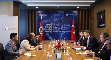 Bakan Bayraktar, 'OECD Kritik Mineraller Forumu'na ilişkin açıklamada bulundu