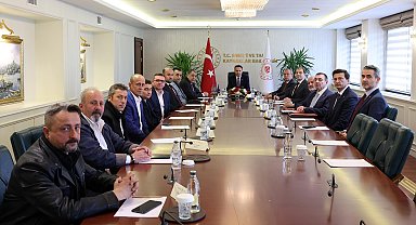 Bakan Bayraktar, maden işçilerini kabul etti