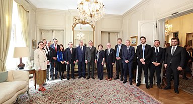 Bakan Bolat, Brüksel Başkent Bölgesi Başbakanı Dillies ile bir araya geldi