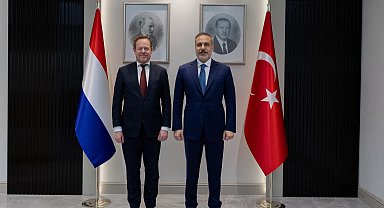 Bakan Fidan, Hollandalı mevkidaşı Van Weel ile görüştü