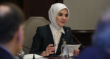 Bakan Göktaş: Oyunları kapatmak, toptan yasaklamak gibi bir gündemimiz yok