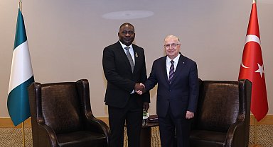 Bakan Güler, Nijeryalı mevkidaşı Musa ile görüştü