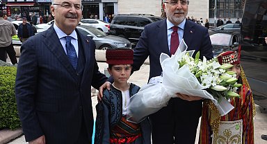 Bakan Işıkhan: Türkiye'yi karşılaşabileceği muhtemel tüm risklere karşı koruyacak her türlü tedbiri alıyoruz