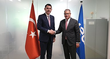 Bakan Kurum, COP26 Başkanı Sharma ile görüştü