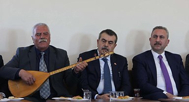 Bakan Tekin: Çocuklar, eğitim hayatına kendi değerlerimizi tanıyarak başlasın istiyoruz