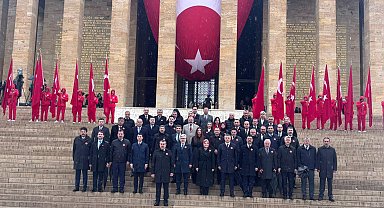 Bakan Tekin, öğrencilerle Anıtkabir'i ziyaret etti