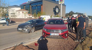 Balıkesir'de zincirleme kaza: 4 yaralı